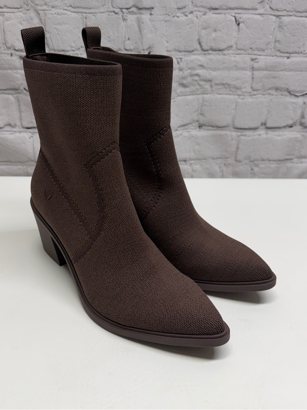 VIVAIA Women's Brown Knit Pointed-Toe Block Heel Ankle Boots Sz 37 US 6